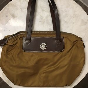 Dooney & Bourke medium bag, leather handle